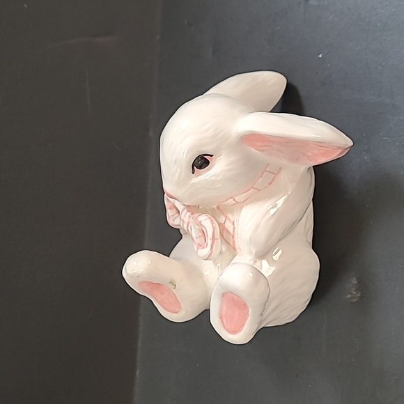 Adorable Vintage Bunny - Picture 5 of 10